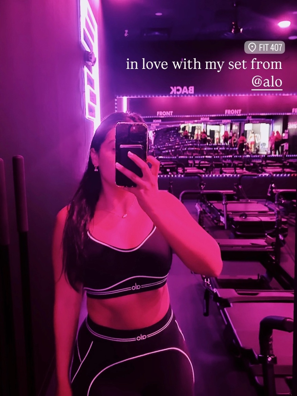 ALO Yoga Black with White Heart throb airbrush Leggings & Sports Bra Set